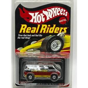 Hot Wheels FLYING CUSTOMS 70’s Van with REAL RIDERS #09256/11000 W/ Protector